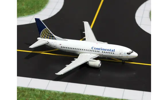 Boeing 737-500 Continental N84645
