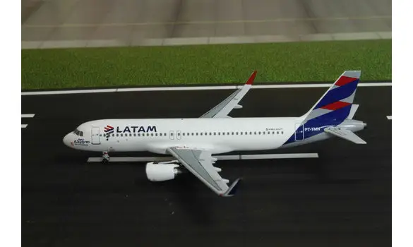 LATAM Airbus A320 NEO PT-TMN