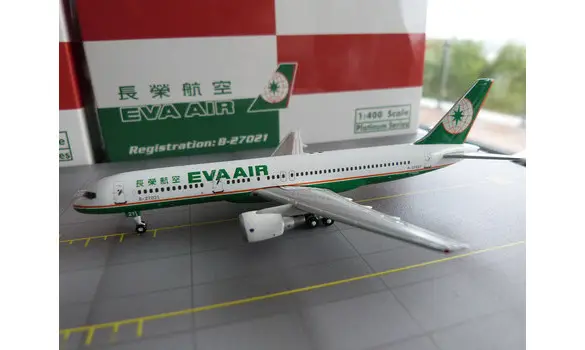 Eva Air Boeing 757-200 B-27021