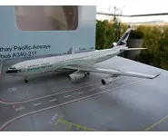 Cathay Pacific A340-200 VR-HMU
