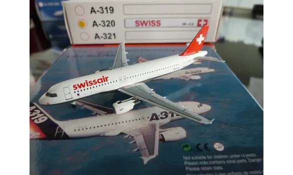 Swissair Airbus A320 "grey belly" HB-IJA