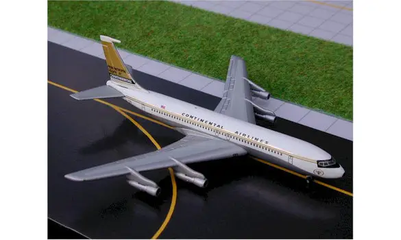 Continental AL Boeng 707-300C N17322