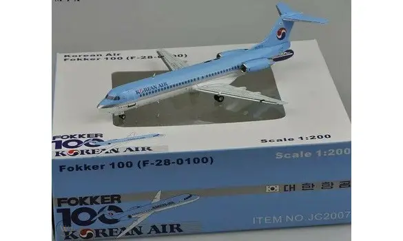 Korean Air Fokker 100 HL7217