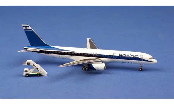 El Al Boeing 757-200 with GSE 4X-EBR