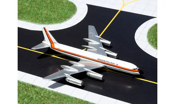 Modern Air Convair CV-990 N5617