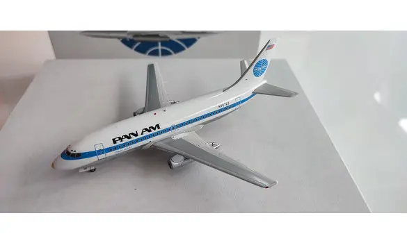 PAN AM Boeing 737-200 N70723