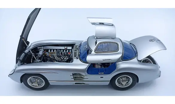1/18e CMC Mercedes 300 SLR Coupe