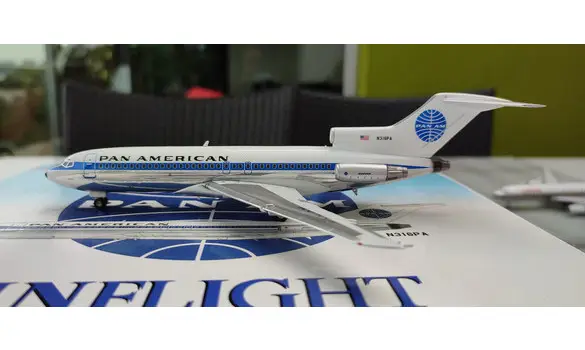 1/200e Pan Am Boeing 727-100 N316PA
