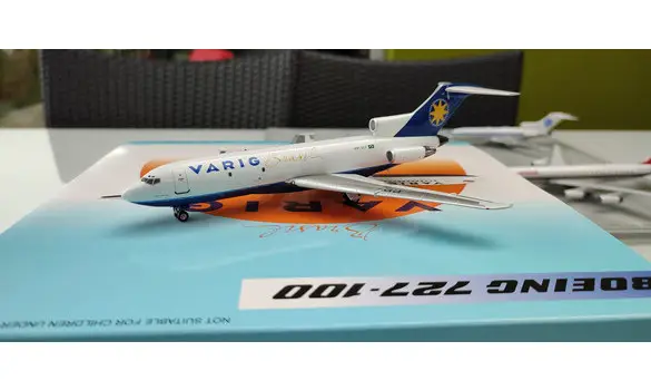 1/200e Varig Boeing 727-100C PP-VLV