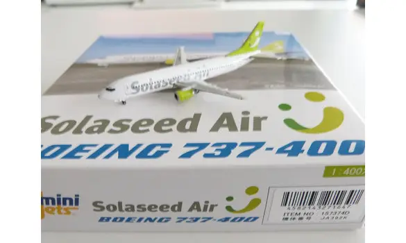 Solaseed Air Boeing 737-400 JA392K