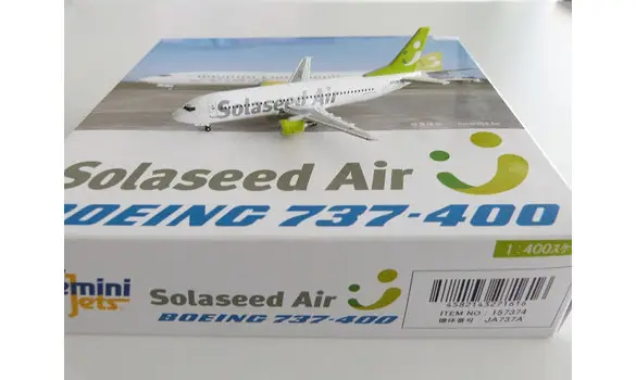 Solaseed Air Boeing 737-400 JA737A