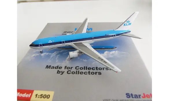 Boeing 767-300ER KLM PH-BZE