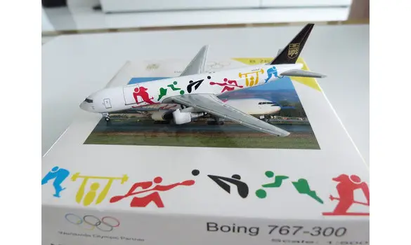 Boeing 767-300ER UPS Olympic N320UP