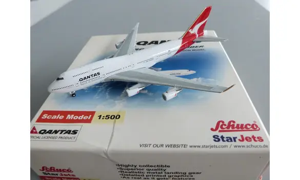 Qantas AW Boeing 747-400 VH-OEF