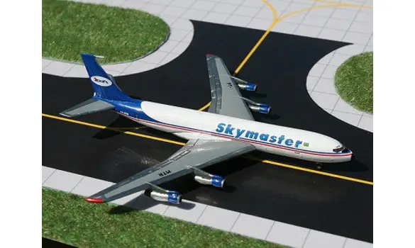 Boeing 707-300C Skymaster PT-MTR