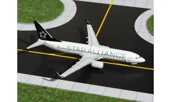 Boeing 737-800 Continental Star Alliance