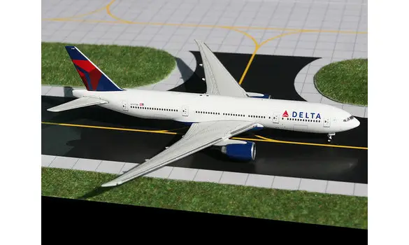 Delta AL Boeing 777-200LR N703DN